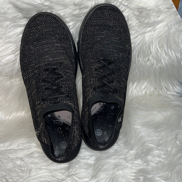 BZEES NUANCE style slip in sneaker Sz 8M - Picture 5 of 14